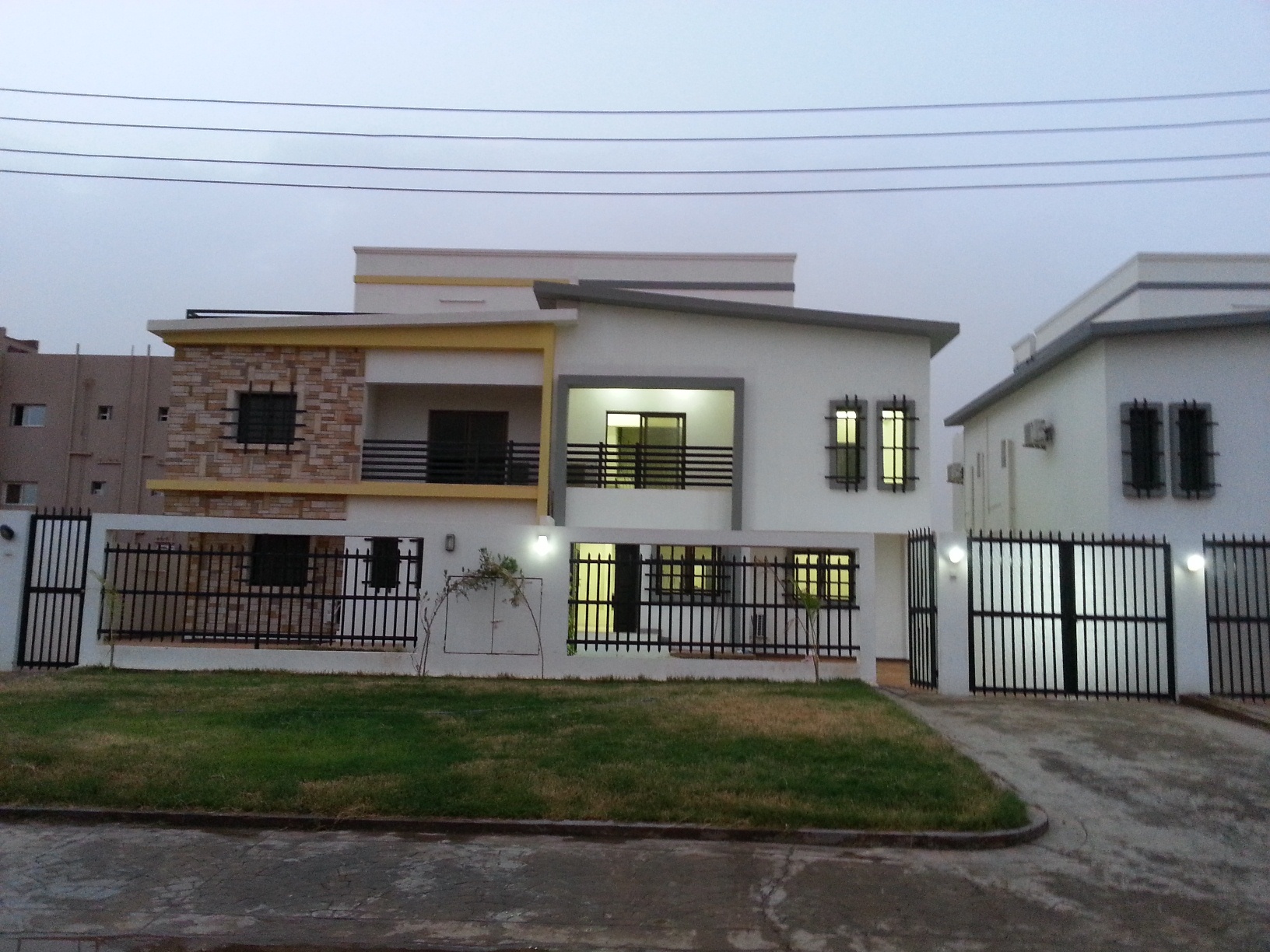 Kafouri twin villas (Royal Palm)